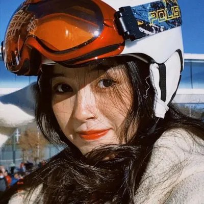 不再托腮遐思